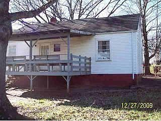 2nd image of 8 W Wilburn Ave