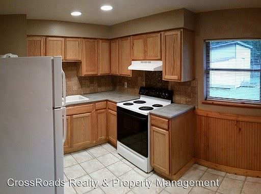 3rd image of 5316 NE 14th Ave