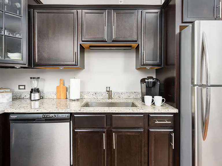 Somerset Place Apartments — Photo 7