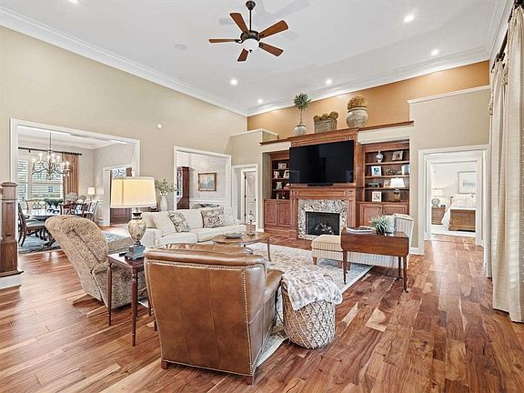 5th image of 2861 Summer Valley Ln