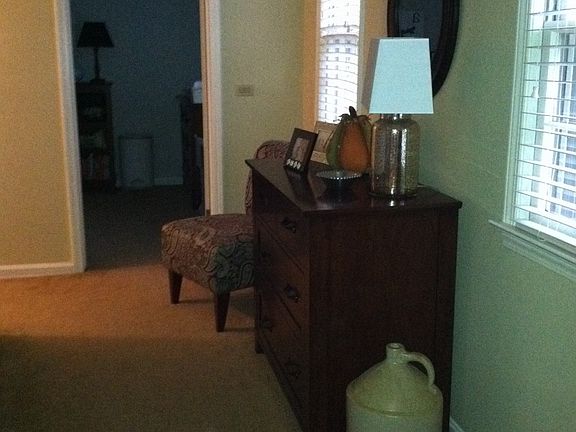 5th image of 7494 Valerie Ln