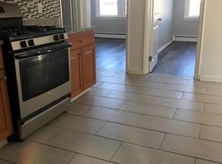 34 W 52nd St #2F, Bayonne, NJ 07002