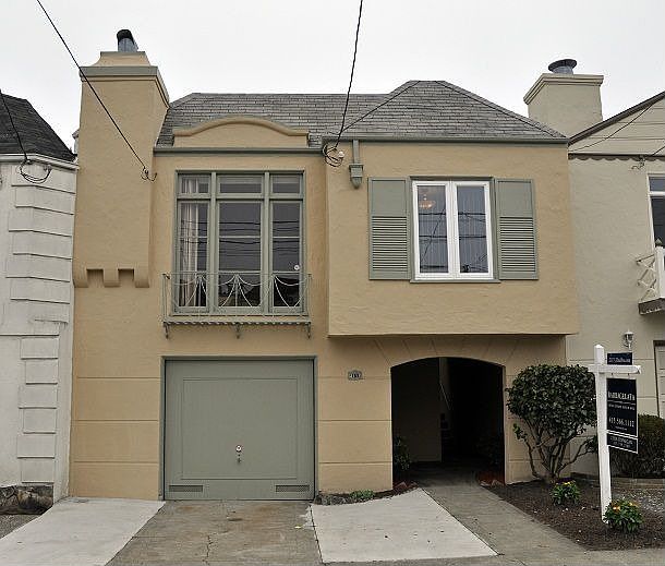 1st image of 2117 32nd Ave