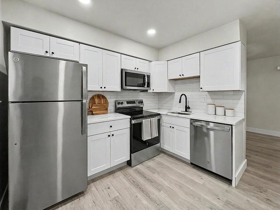 1st image of 200 E Maple Ave APT 13