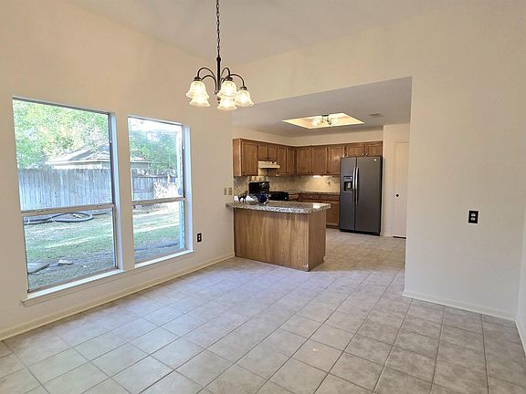 5th image of 4212 Stumberg Ln
