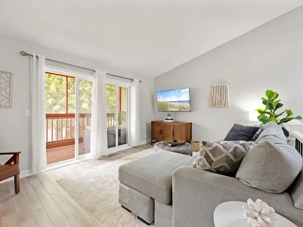 3739 Foss Rd Unit 23, Minneapolis, MN 55421