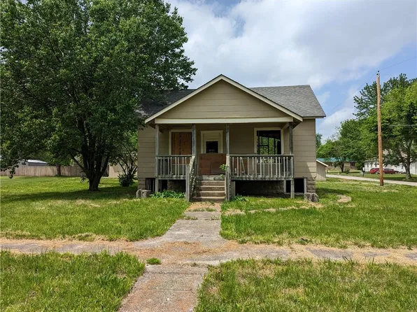 302 S Texas St, Archie, MO 64725