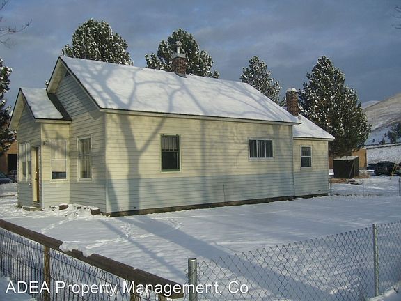 4th image of 206 N 2nd St W