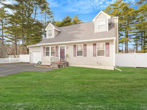 65 Prospect Drive, Brentwood, NY 11717