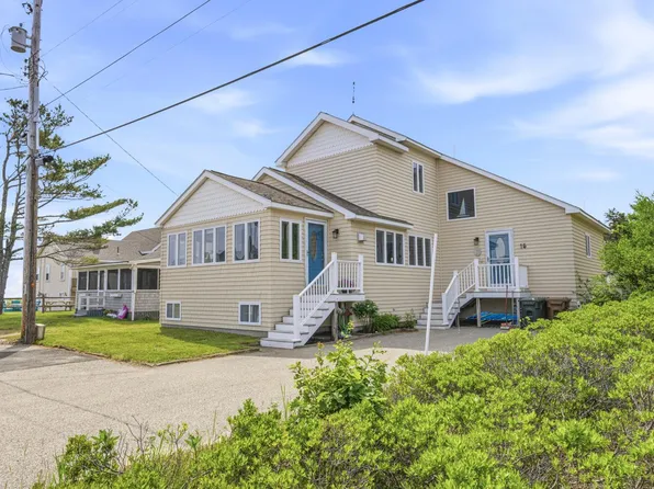 15 King Avenue, Saco, ME 04072