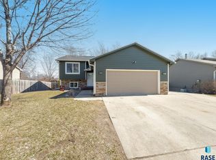 5108 S Sundowner Ave, Sioux Falls, SD 57106