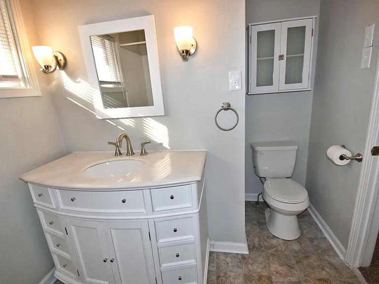 907 Dogwood Dr — Photo 11