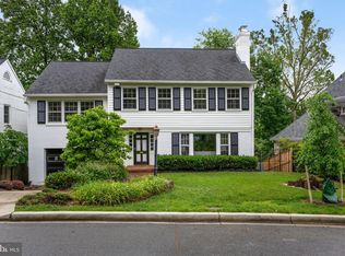 2851 Arizona Ter NW, Washington, DC 20016