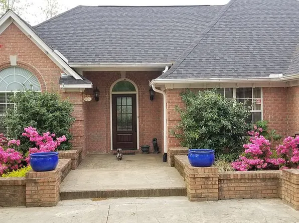 4730 Bienville Rd, Nesbit, MS 38651