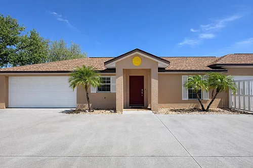 211 Rotonda Blvd W #B Photo 1