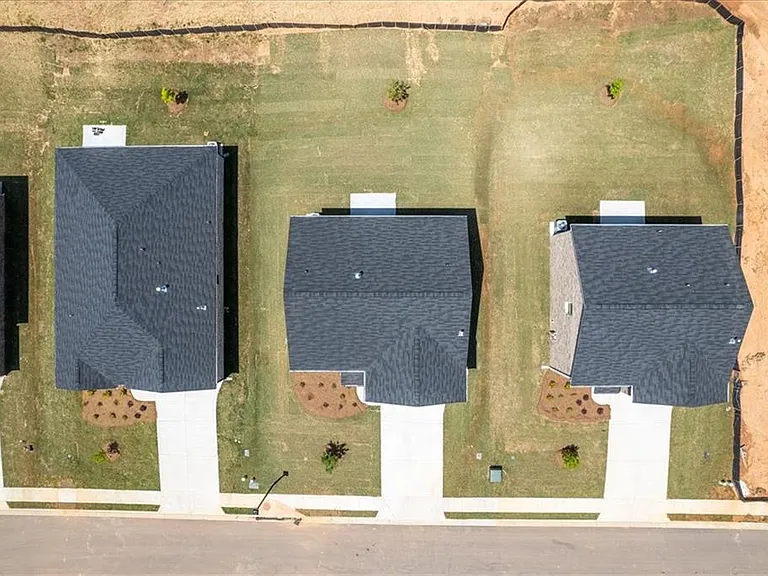 1508 Brangus Dr — Photo 36