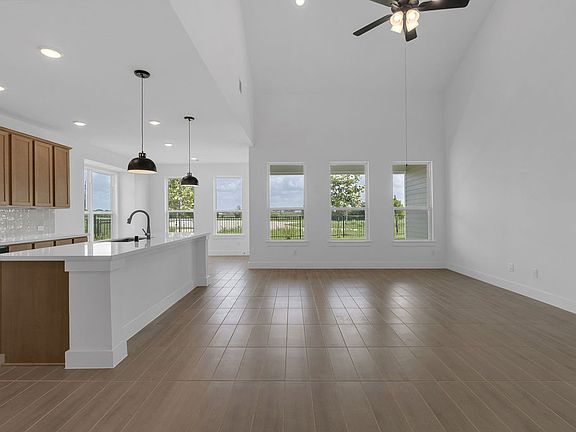 8251 Red Shiner Way