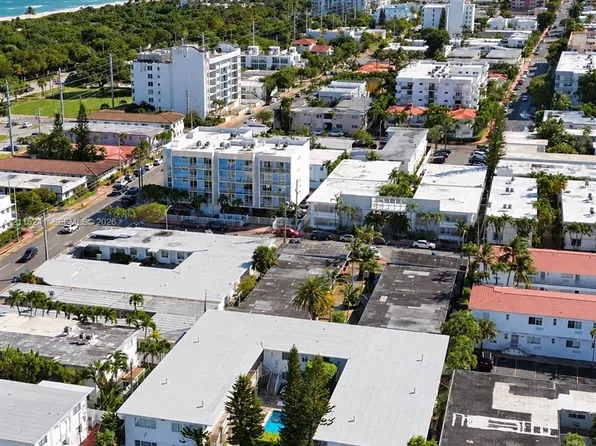 320 85th St APT 22, Miami Beach, FL 33141