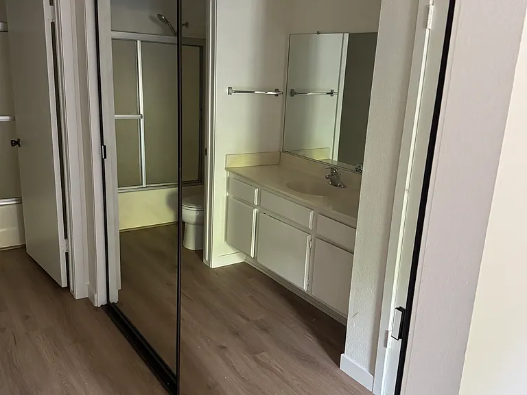 10910 Morrison St — Photo 10