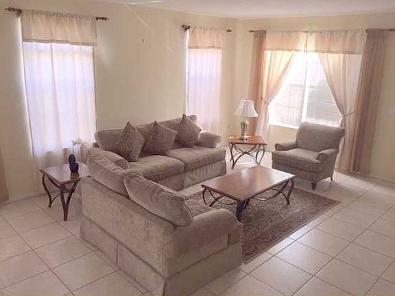 3rd image of 10561 NW 51st St