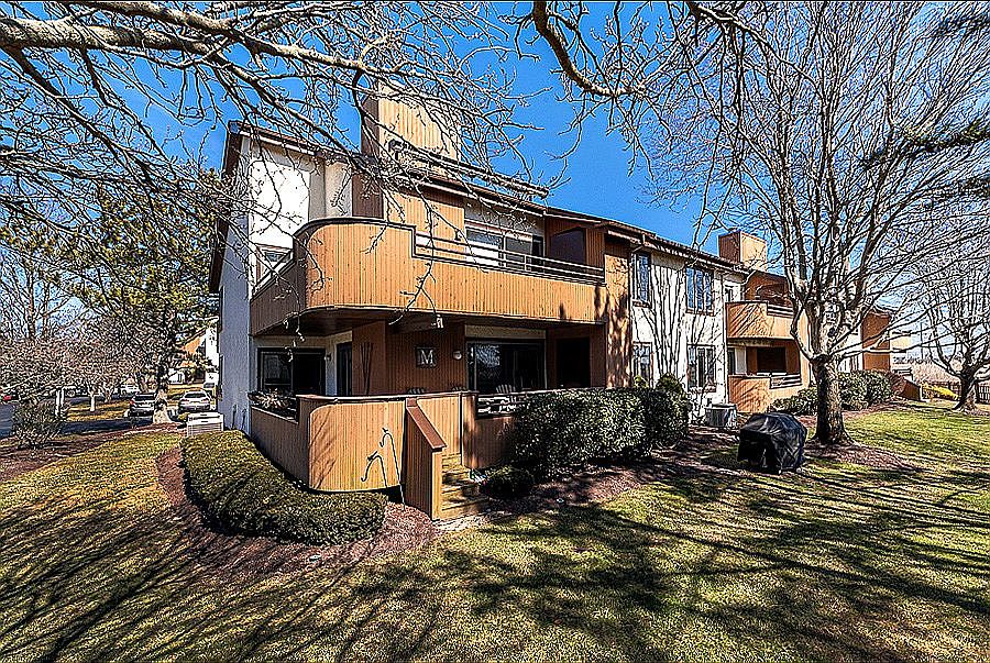 1st image of 113 Easterly Dr