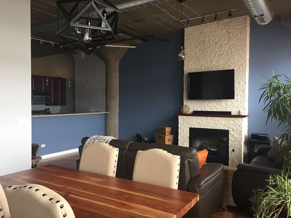 1st image of 1151 W 15th St Unit 331