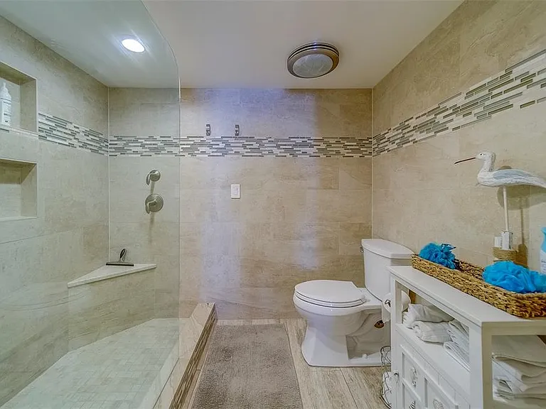 17980 Gulf Blvd #402 — Photo 25