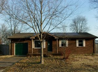 1004 Parkview Dr, Boonville, IN 47601