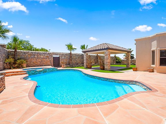 5th image of 12202 Coral Gate Dr