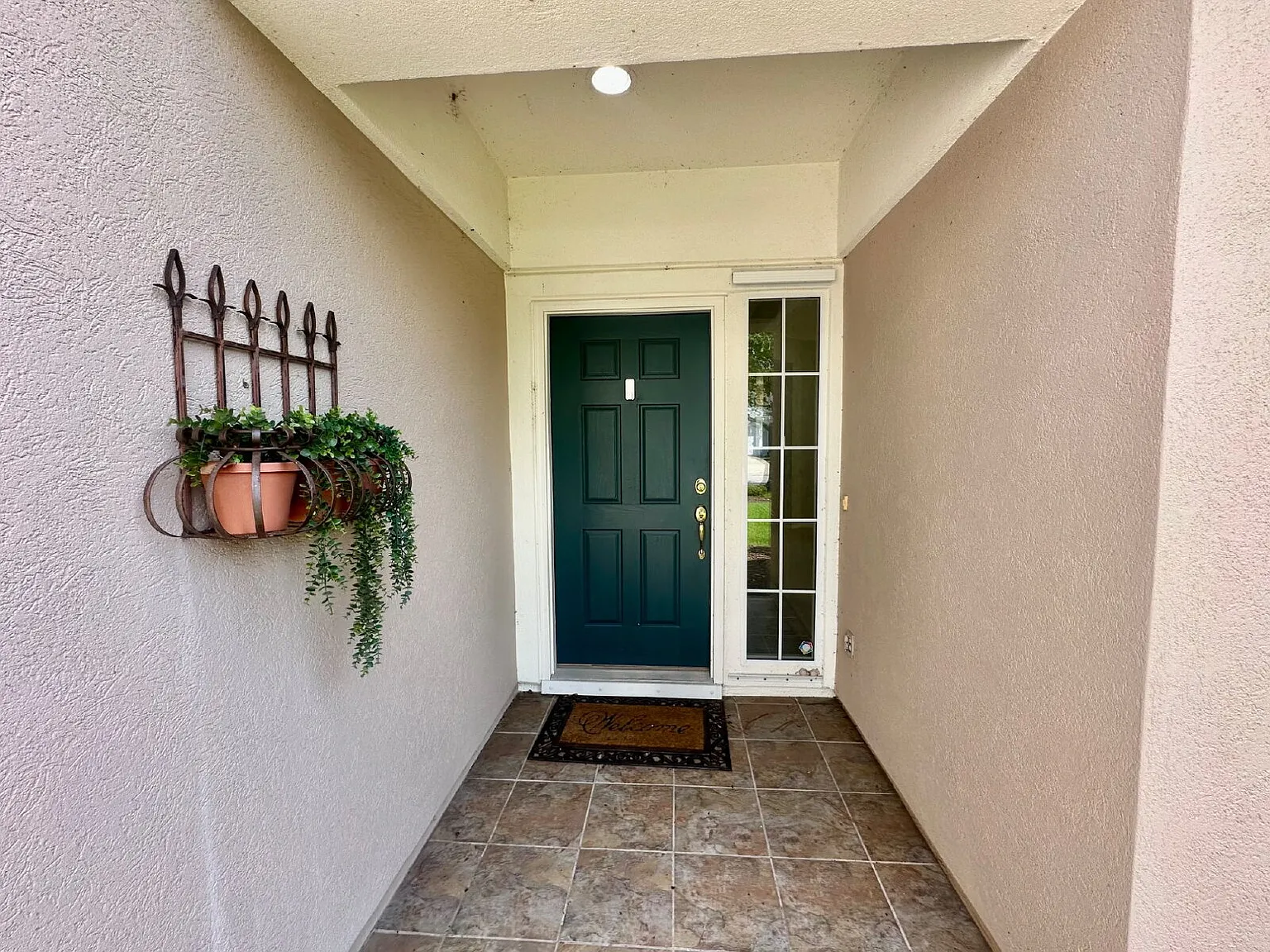 2 bed, 2.0 bath, 1584 sqft, $2,450 — Photo 2