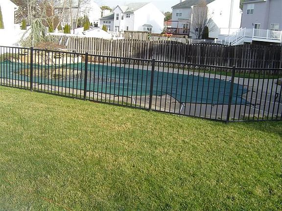 Beautiful Inground Pool