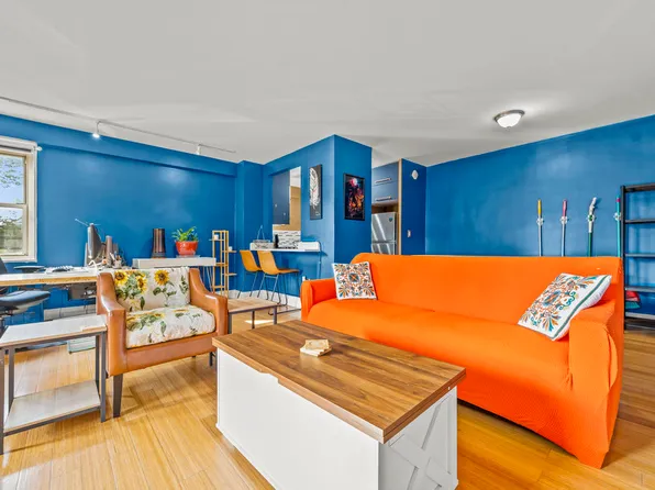 1065 Vermont Street image 3 of 27