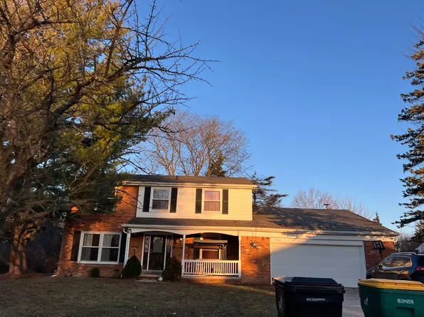 25633 Branchaster Rd, Farmington Hills, MI 48336
