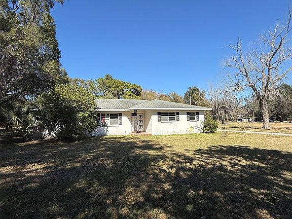 2nd image of 805 Marcum Rd