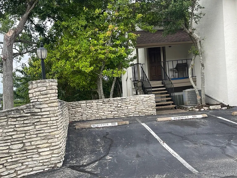 6910 Hart Ln #311 — Photo 11