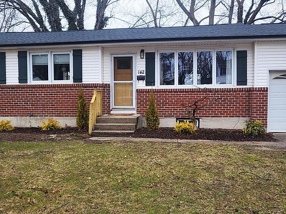 2nd image of 142 Carter Ln