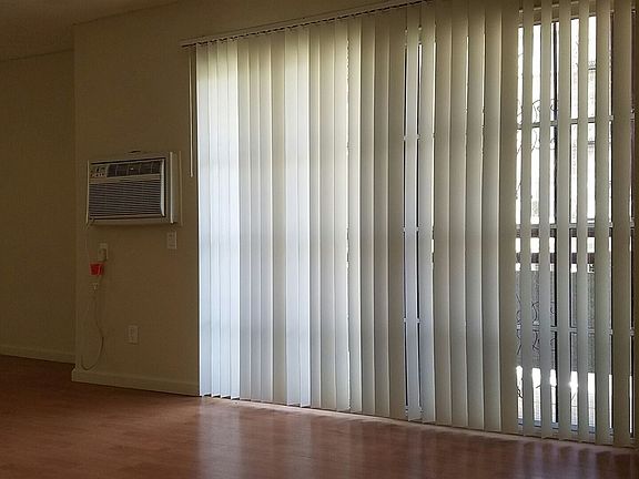 5th image of 861 S Catalina St #8675707