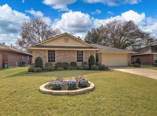 2606 Old Oak Ln, Kingwood, TX 77339