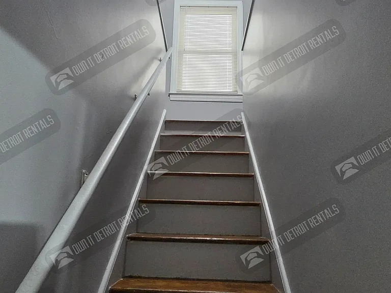 16647 Rossini Dr — Photo 12