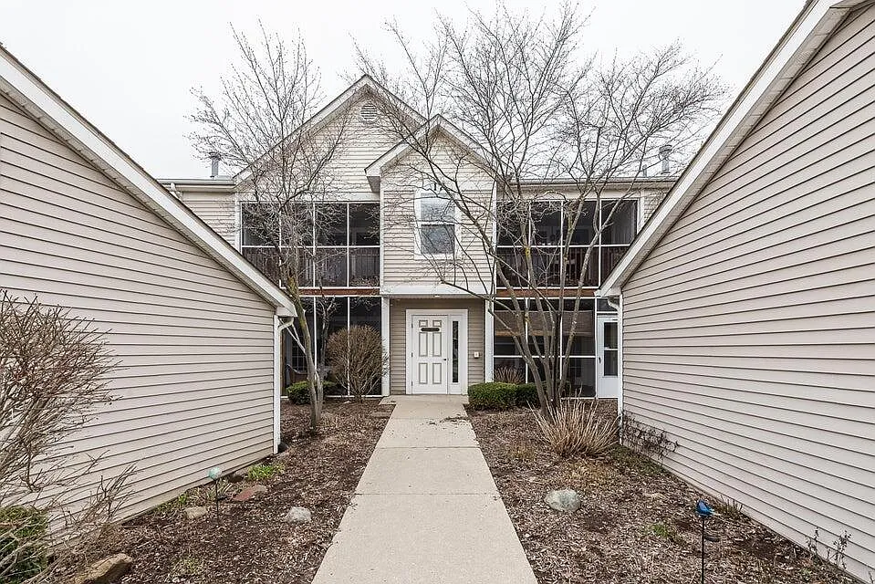 2 bed, 2.0 bath, 1190 sqft, $2,500 — Photo 3