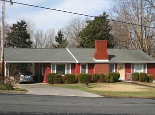 4075 Sunset Dr, Martinsville, VA 24112