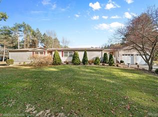 6536 State Rd, Burtchville, MI 48059