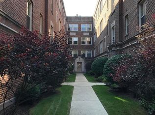 7318 N Honore St APT 102, Chicago, IL 60626