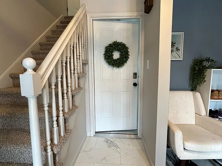 215 Eastern Heights Dr #1 — Photo 18