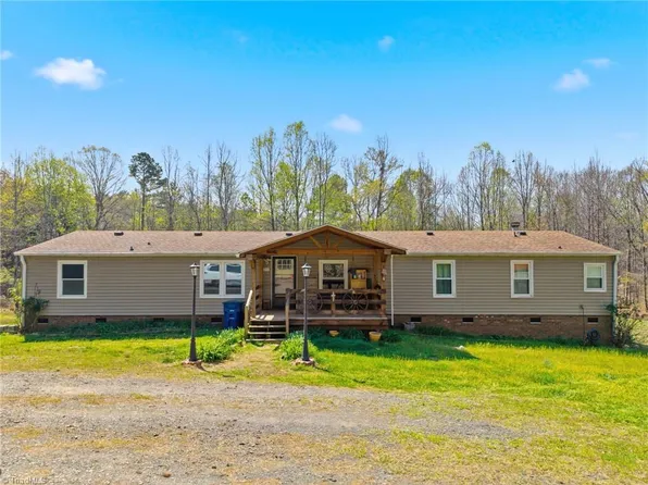 1011 Comer Rd, Stoneville, NC 27048