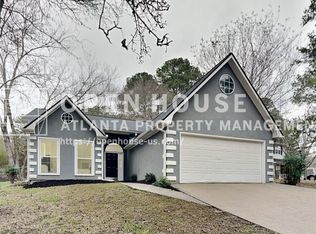 3199 Pilgrims Dr, Douglasville, GA 30135