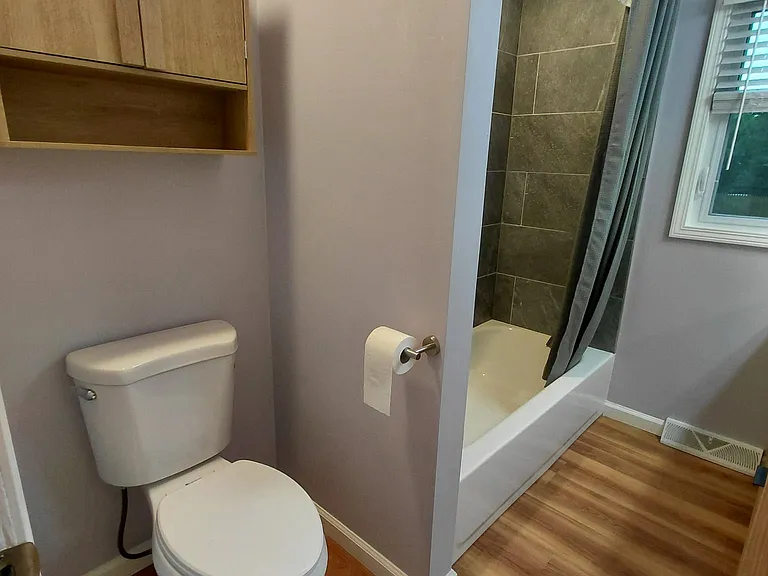 111 Randall Ave — Photo 8