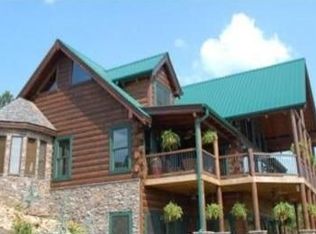 220 Sugar Hollow Rd, Pigeon Forge, TN 37863