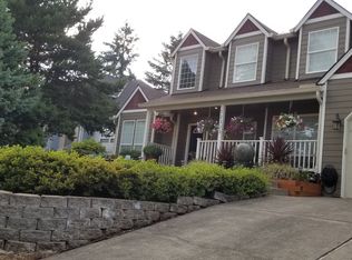 12323 SE Bluff Dr, Clackamas, OR 97015