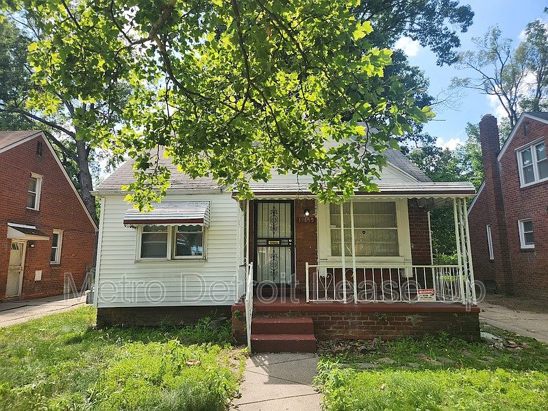 1st image of 19455 Avon Ave